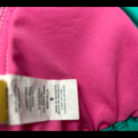 Surf side woman’s Bikini top - Picture 15 of 16